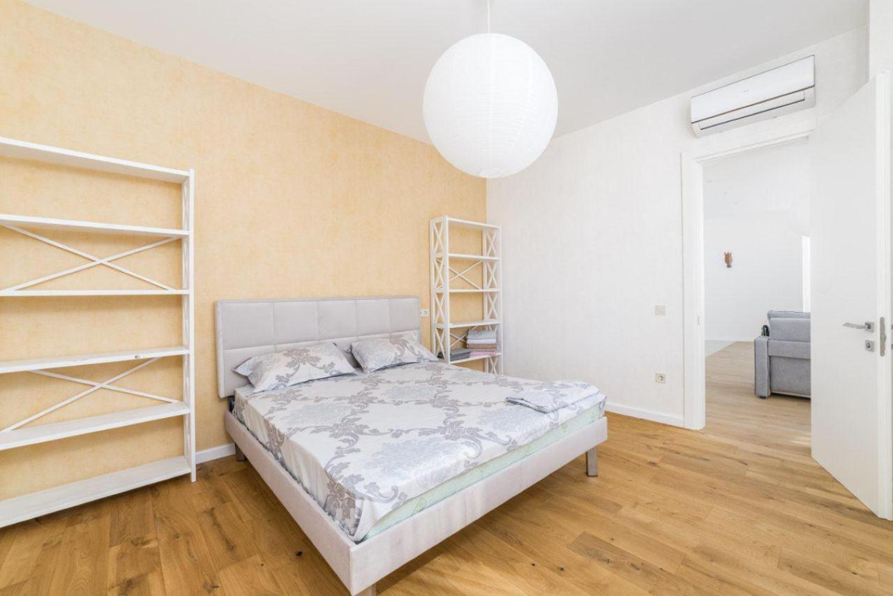 Gagarin Plaza Design Apartment Odessa Dış mekan fotoğraf